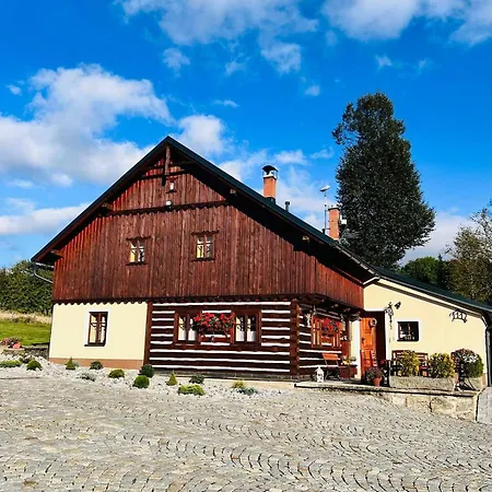 Dağ evi Chriby